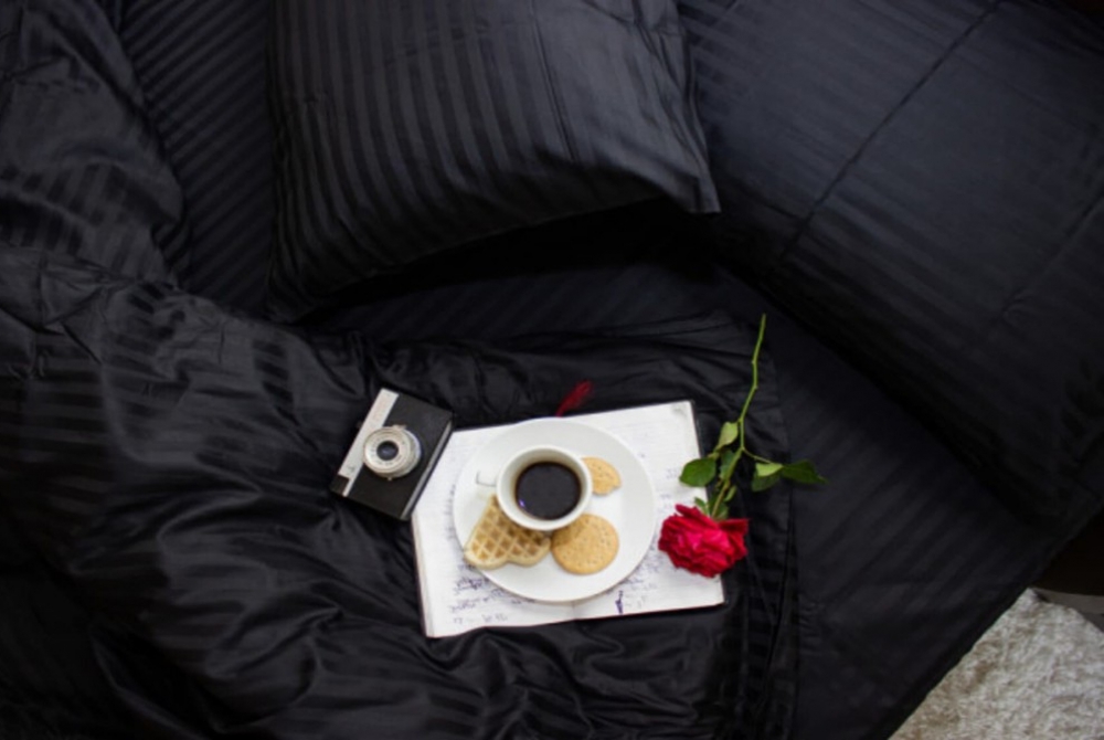 Постільна білизна Stripe LUX BLACK 1/1см (Євро на резин.)